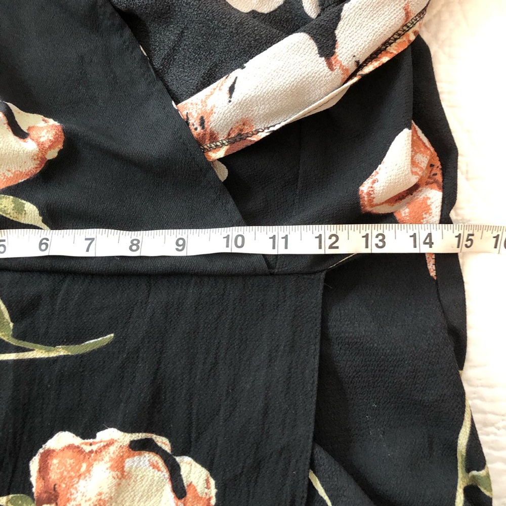 Ace Snug floral maxi dress with side slit - Picture 7 of 7